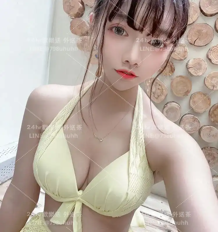 菲妮