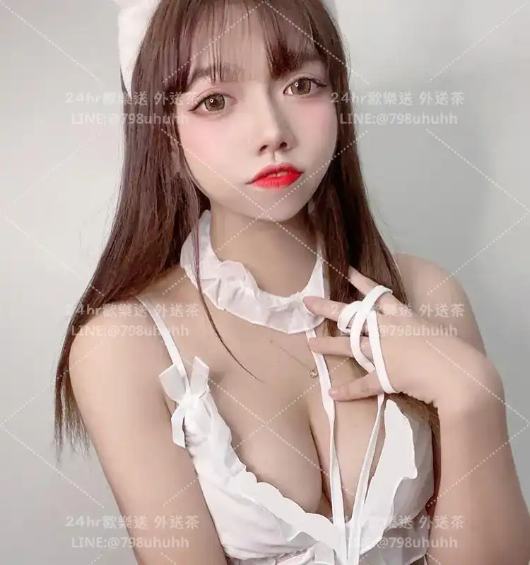 菲妮